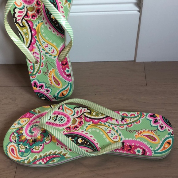 Vera Bradley Flipflops - Picture 4 of 4